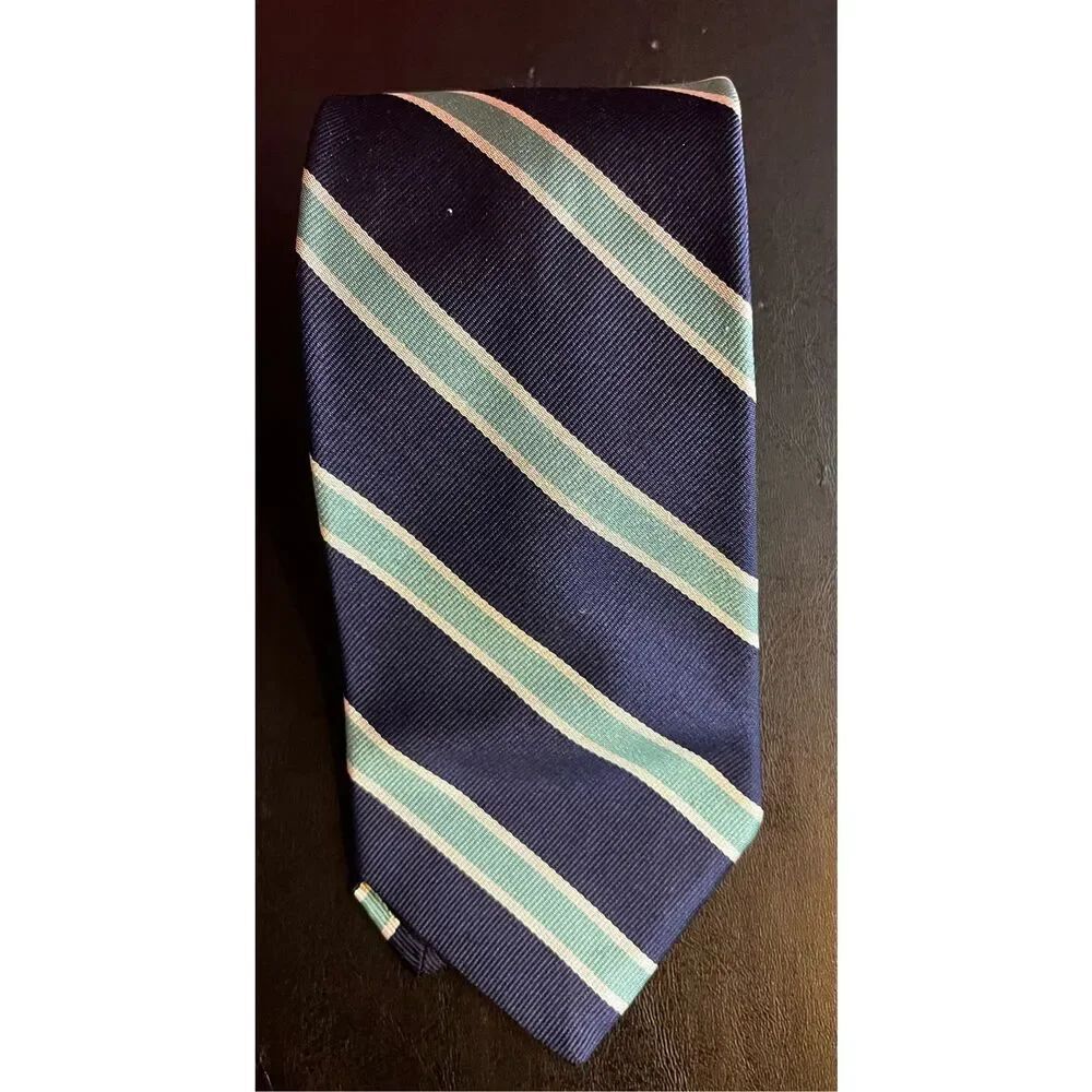 Brooks Brothers tie